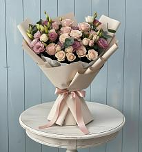 Букет цветов из:  Розы и Лизиантусы в Тереке