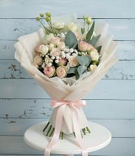 Букет цветов из:  Розы и Лизиантусы в Тереке