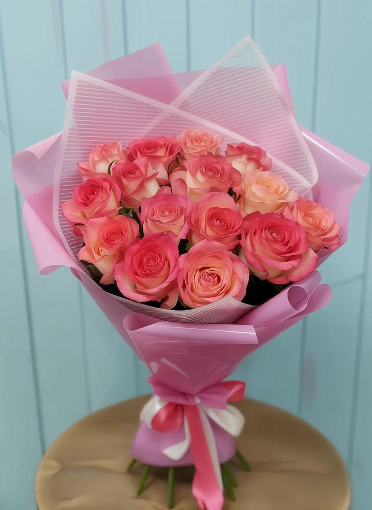 Букет 15 Розовых роз Равель в Тереке