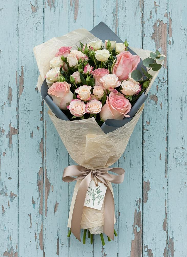 Букет цветов из: Розы в Тереке