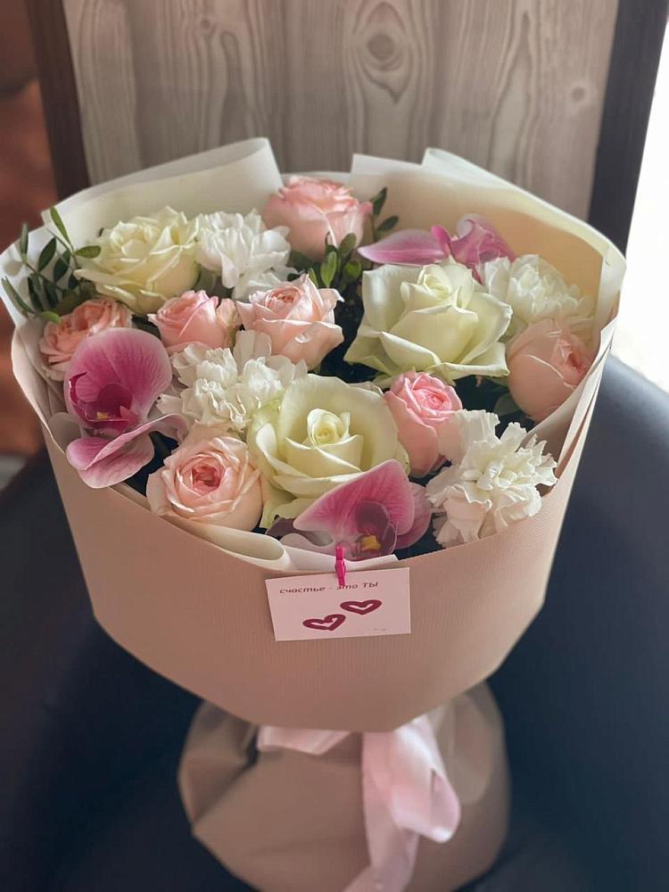 Букет цветов из: Орхидеи, Розы и Гвоздики в Тереке