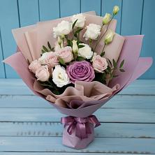 Букет цветов из:  Розы и Лизиантусы в Тереке