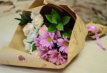 Букет цветов из:  Розы и Хризантемы #REPLACE_PRED# Тереке