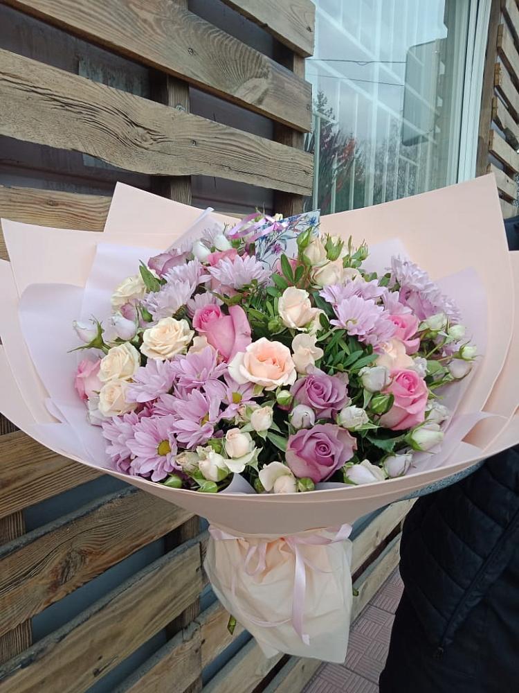 Букет цветов из: Розы и Хризантемы в Тереке