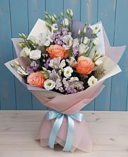 Букет цветов из:  Лизиантусы, Розы, Альстромерии и Гипсофила в Тереке