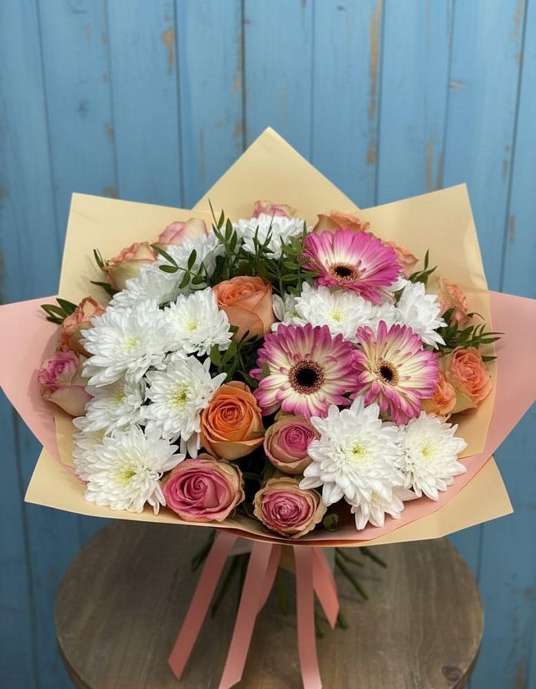 Букет цветов из: Розы, Герберы и Хризантемы в Тереке