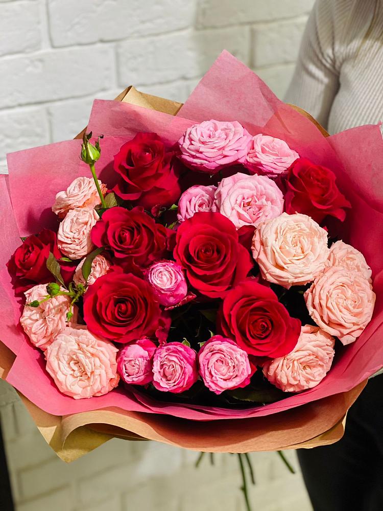 Букет цветов из: Розы в Тереке