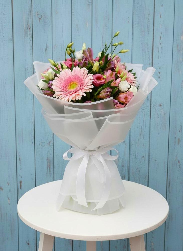 Букет цветов из: Герберы, Альстромерии и Лизиантусы в Тереке