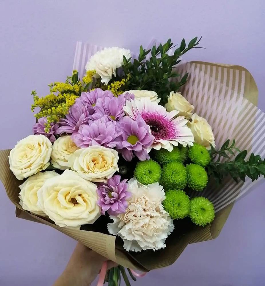 Букет цветов из: Хризантемы, Розы, Гвоздики и Герберы в Тереке