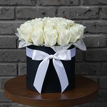 Цветочная композиция из Розы в шляпной коробке в Тереке