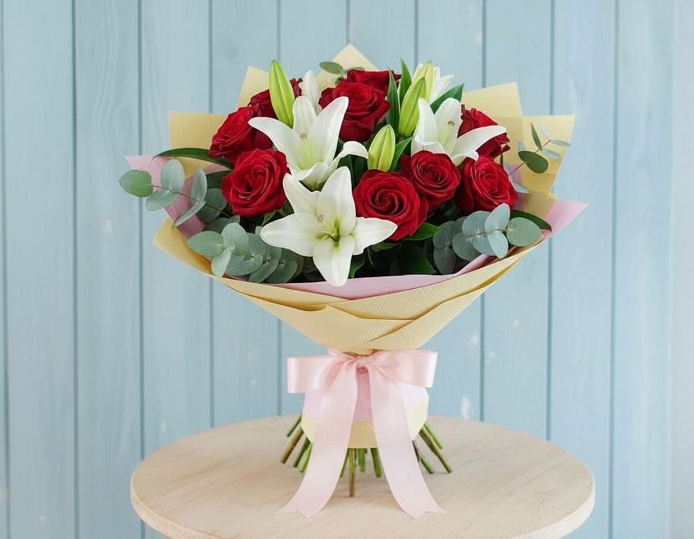 Букет цветов из: Лилии и Розы в Тереке